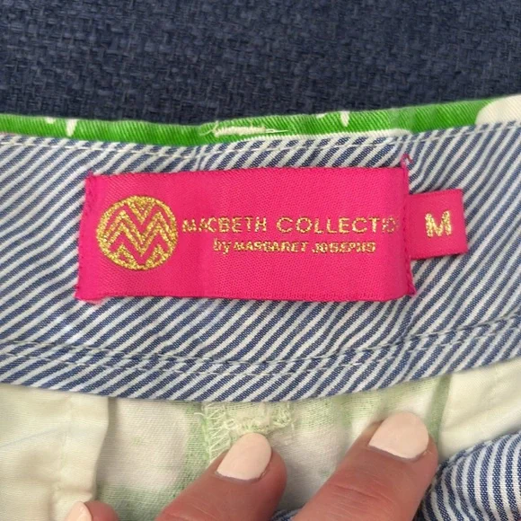 Macbeth Collection Green and White Shorts with Whale Print - Picture 3 of 6